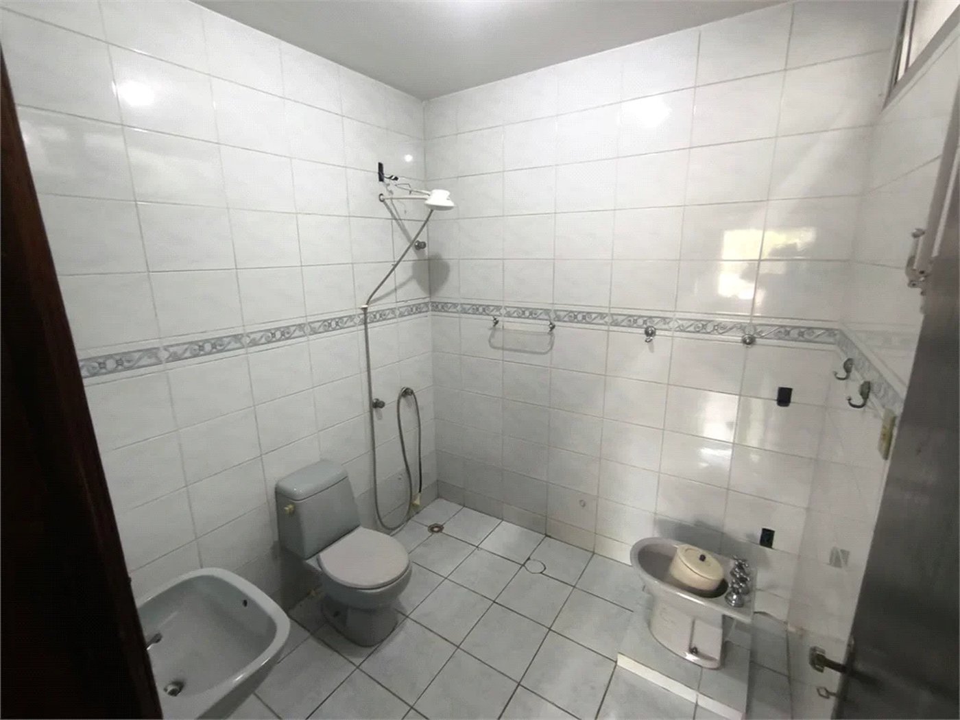 Casa à venda com 5 quartos, sendo 2 suítes, em Jardim Umarizal, São Paulo, SP