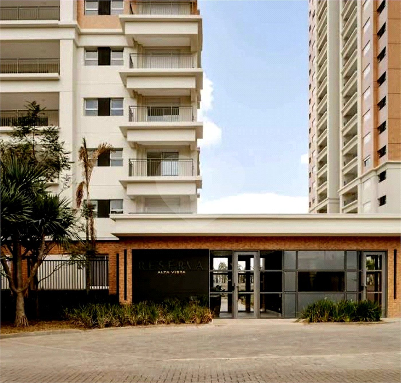 Triplex à venda com 4 suítes em Anhangabaú, Jundiaí, SP
