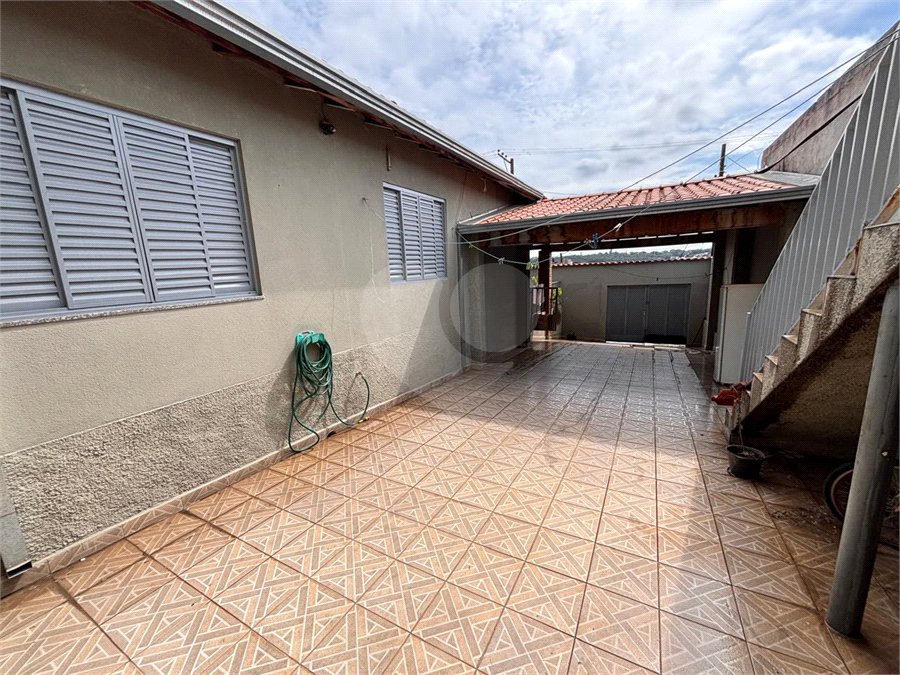 Casa à venda com 4 quartos, sendo 1 suíte, em Jardim São Judas Tadeu, Salto, SP