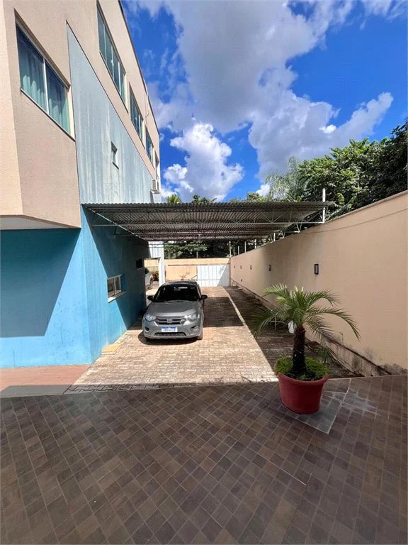 Casa à venda com 6 quartos, sendo 1 suíte,  no Centro, Balsas, MA