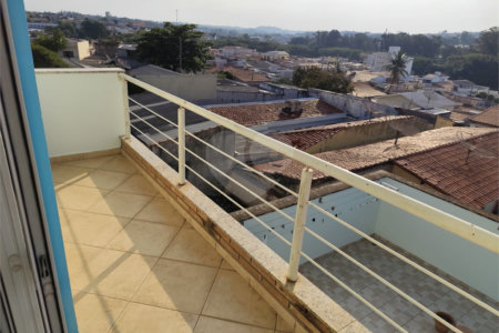 Sobrado à venda com 3 quartos, sendo 2 suítes, em Vila Romão, Salto, SP