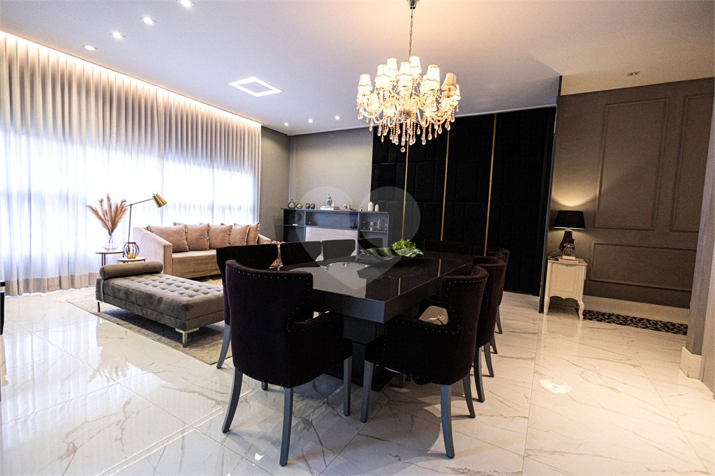 Apartamento à venda com 5 quartos, sendo 4 suítes,  em Parque Reboucas, São Paulo, SP