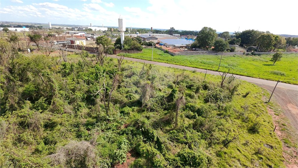 Área de Terra à venda no Centro Empresarial e Industrial Omar Maksoud, Araraquara, SP