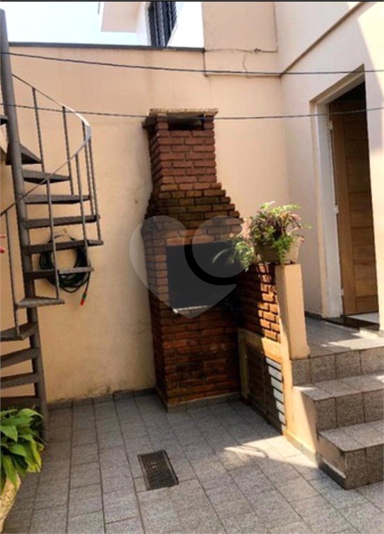 Sobrado à venda com 4 quartos, sendo 2 suítes, em Jardim Campo Limpo, São Paulo, SP