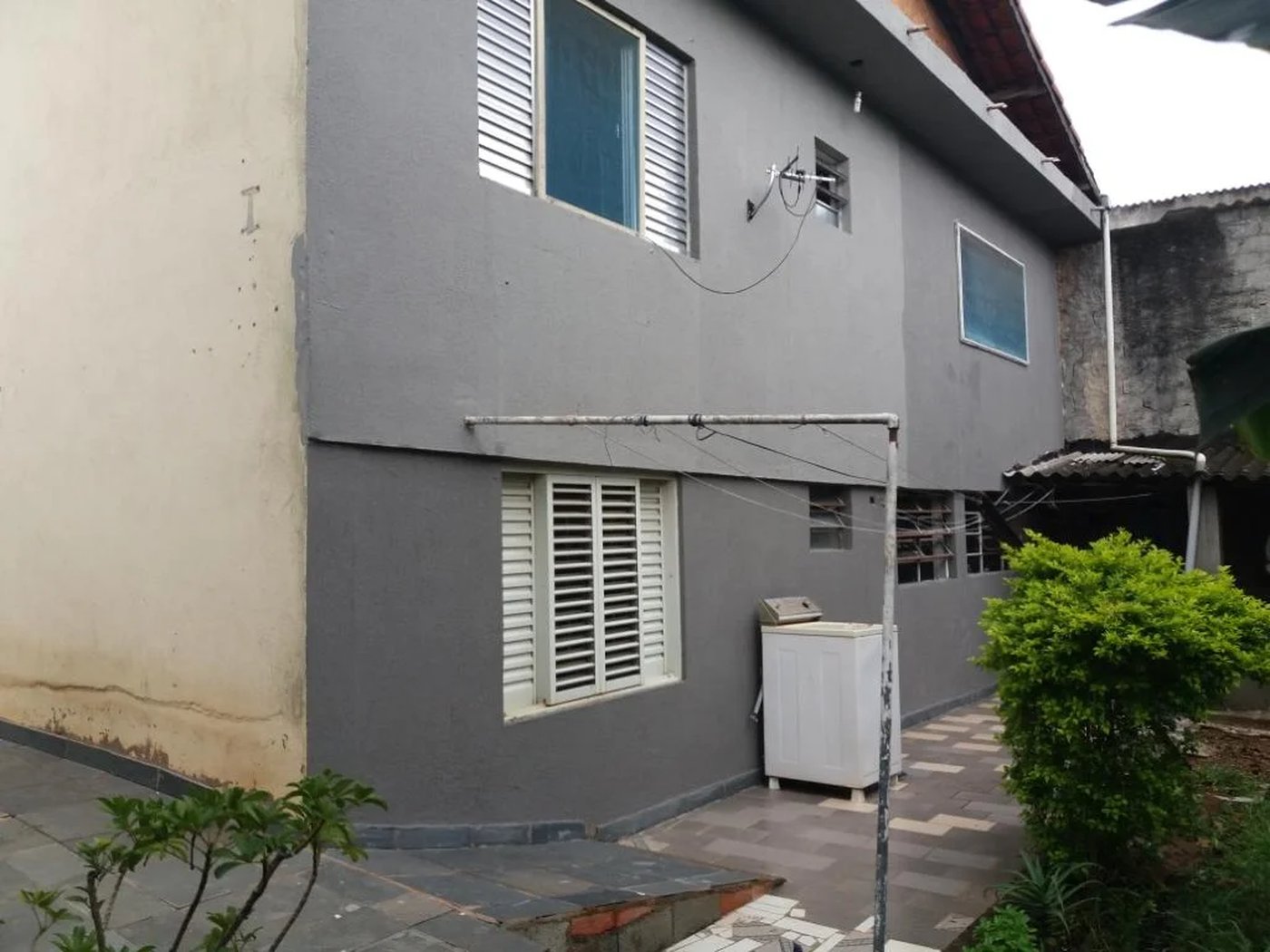 Casa à venda com 4 quartos, sendo 1 suíte, em Jardim Helga, São Paulo, SP