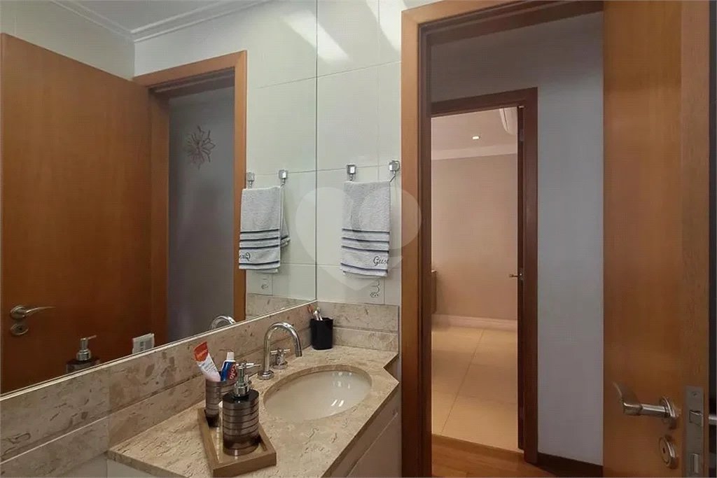 Apartamento à venda com 3 quartos, sendo 2 suítes, em Santana, São Paulo, SP