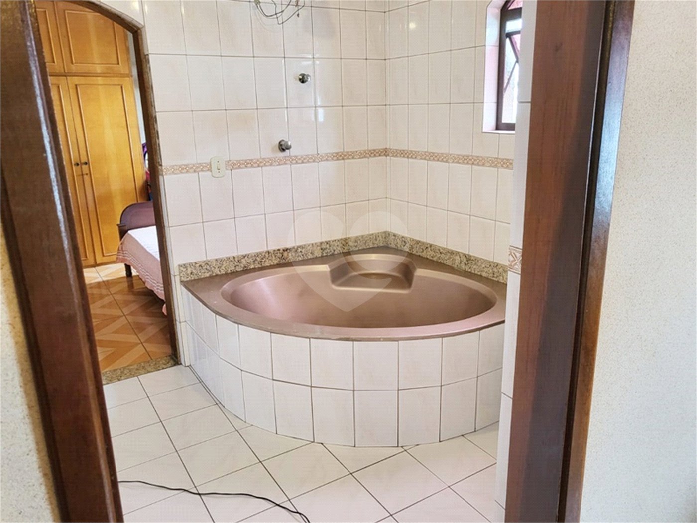 Casa à venda com 4 quartos, sendo 2 suítes, em Vila Maria Alta, São Paulo, SP
