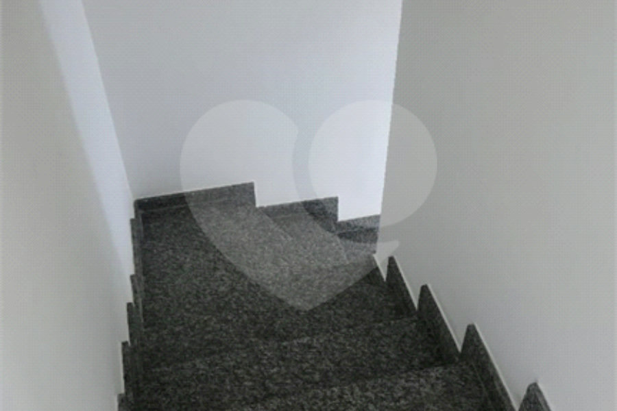 Sobrado à venda com 2 quartos em Guaianazes, São Paulo, SP