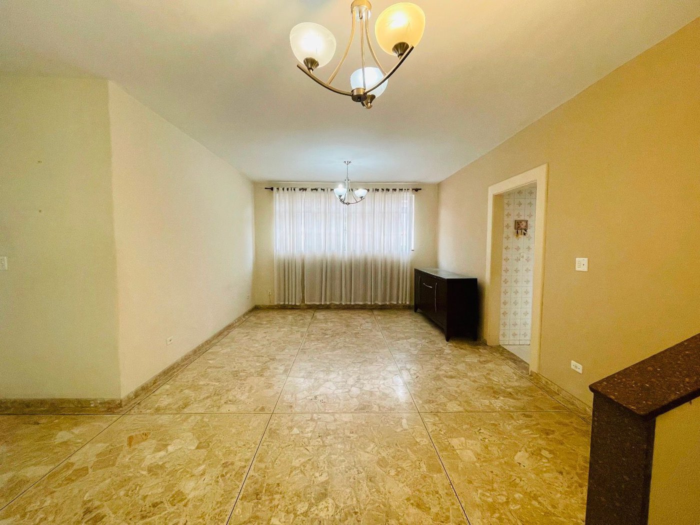Sobrado para alugar por R$ 9.000,00/mês - Aparecida - Santos/SP