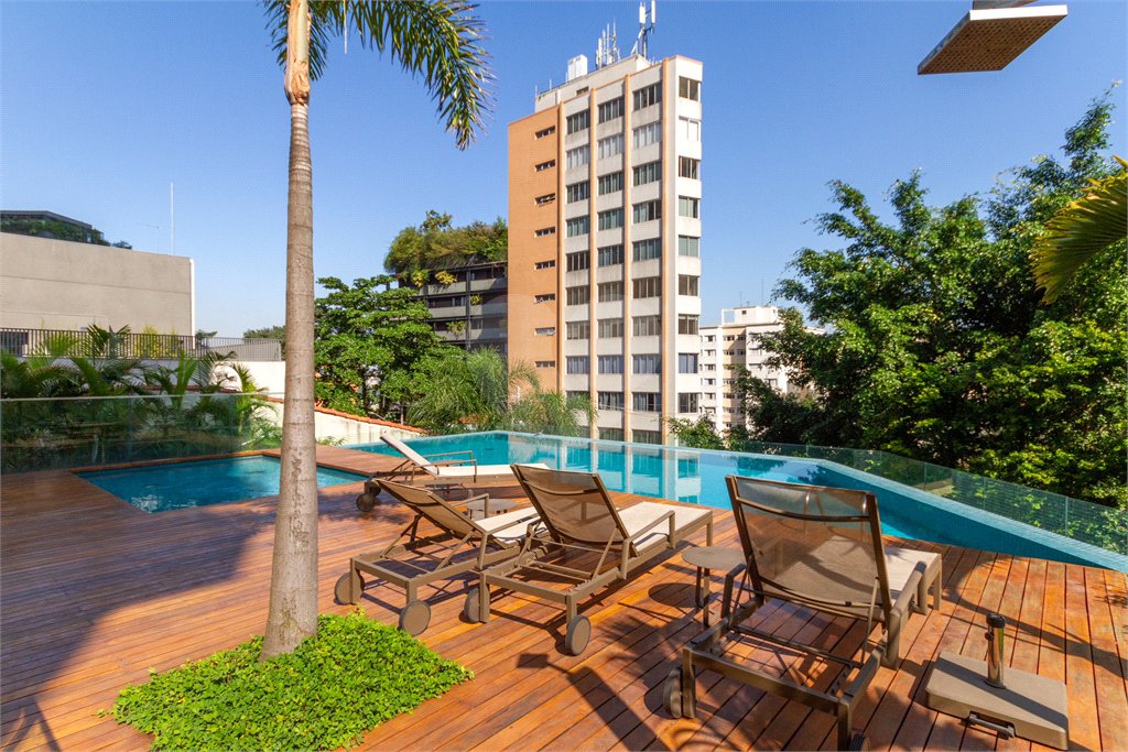 Cobertura à venda com 3 suítes em Sumarezinho, São Paulo, SP