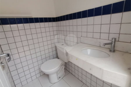 Casa para alugar com 3 quartos, sendo 1 suíte, no condomínio Recanto dos Paturis, Vinhedo - SP