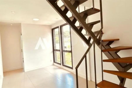 Cobertura à venda com 3 quartos, sendo 1 suíte,  em Gávea, Rio de Janeiro, RJ