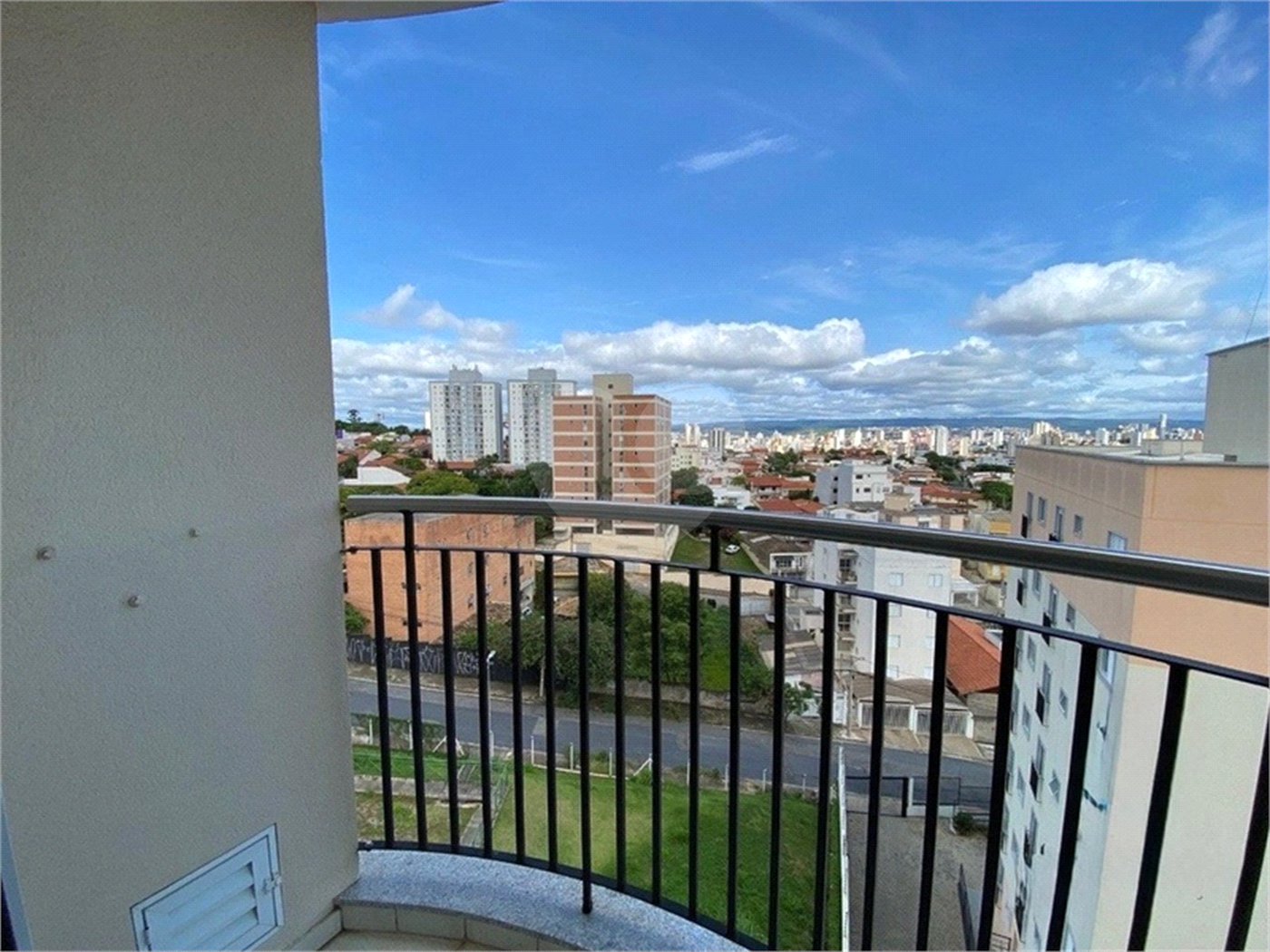 Apartamento à venda com 2 quartos em Vila Barão, Sorocaba, SP