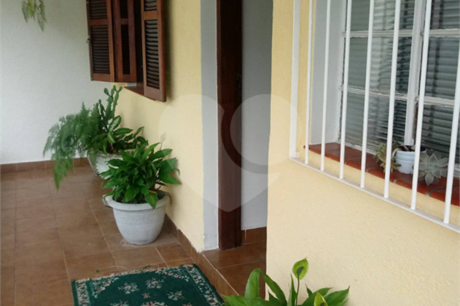Casa Térrea para alugar com 3 quartos, sendo 1 suíte, no Centro, Mairiporã, SP