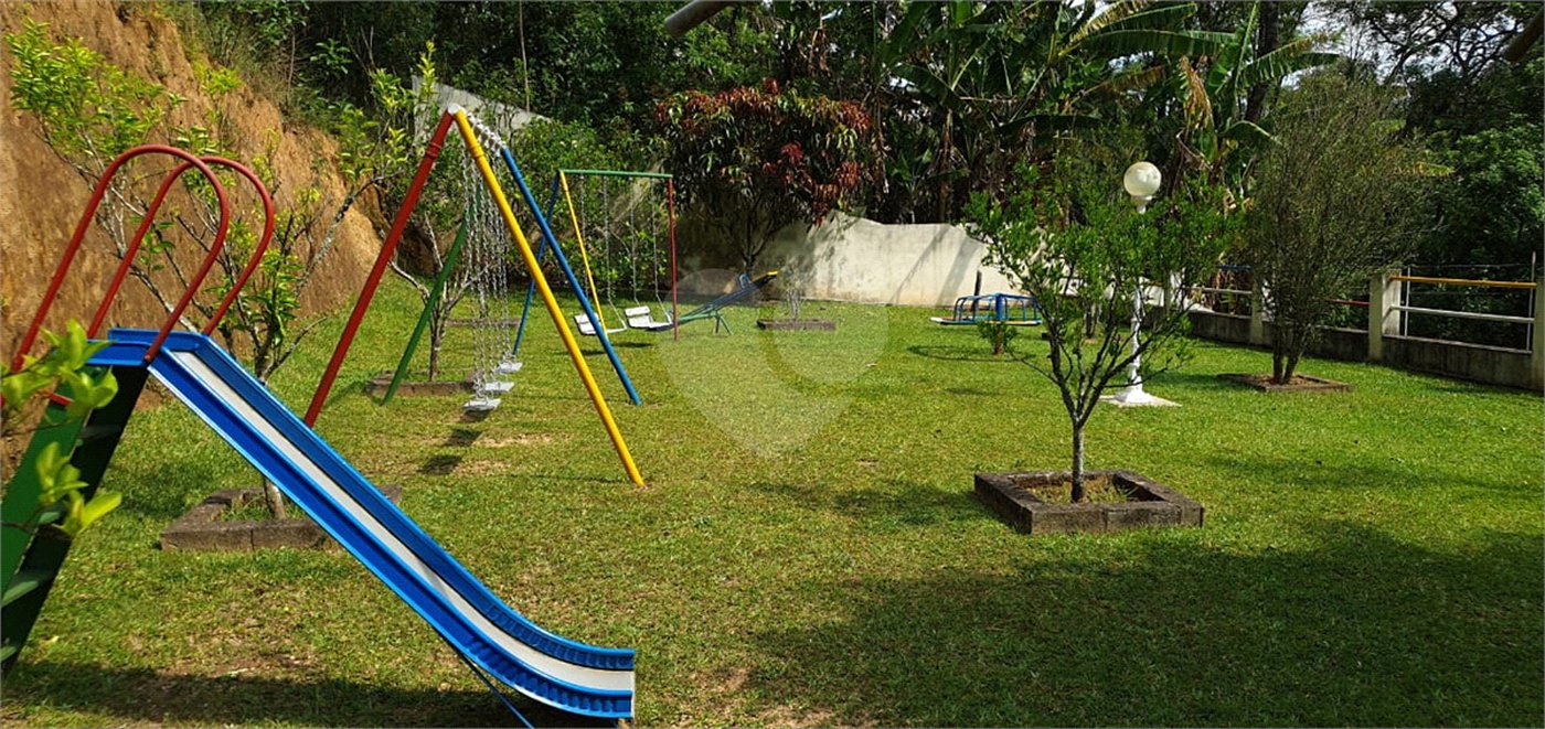 Chácara à venda com 3 quartos em Lavras, Mairiporã, SP