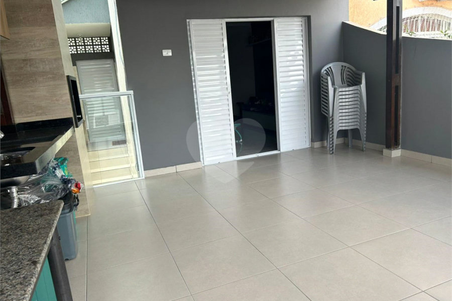 Sobrado à venda com 2 quartos, sendo 1 suíte, em Imirim, São Paulo, SP