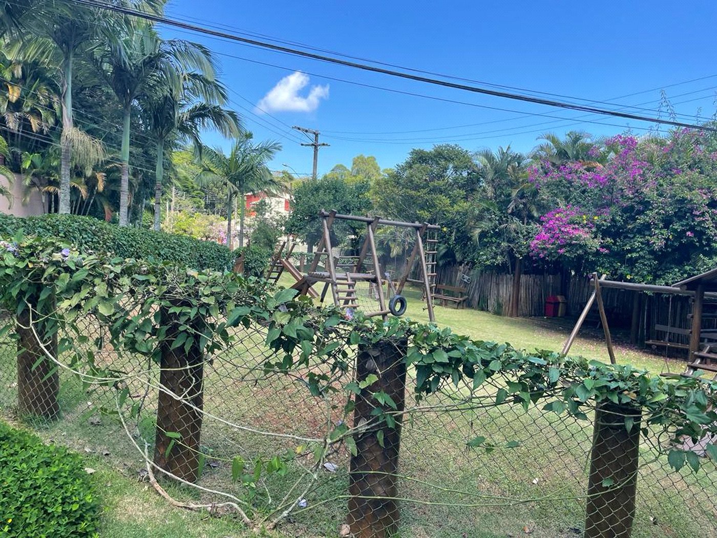 Terreno à venda no condomínio Cantareira, Mairiporã - SP