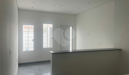 Casa à venda com 2 quartos, sendo 1 suíte,  em Jardim Vergínia, Sorocaba, SP
