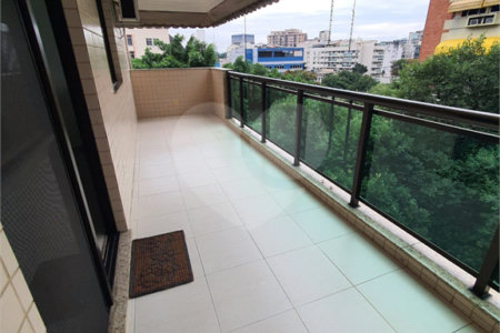 Cobertura à venda com 3 quartos, sendo 2 suítes, em Tijuca, Rio de Janeiro, RJ
