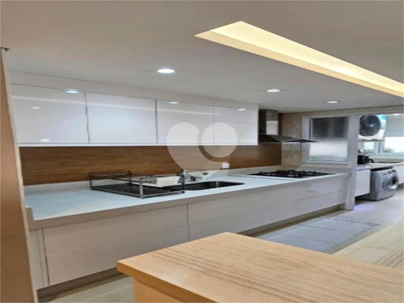 Apartamento à venda com 3 quartos, sendo 1 suíte,  em Vila Regente Feijó, São Paulo, SP