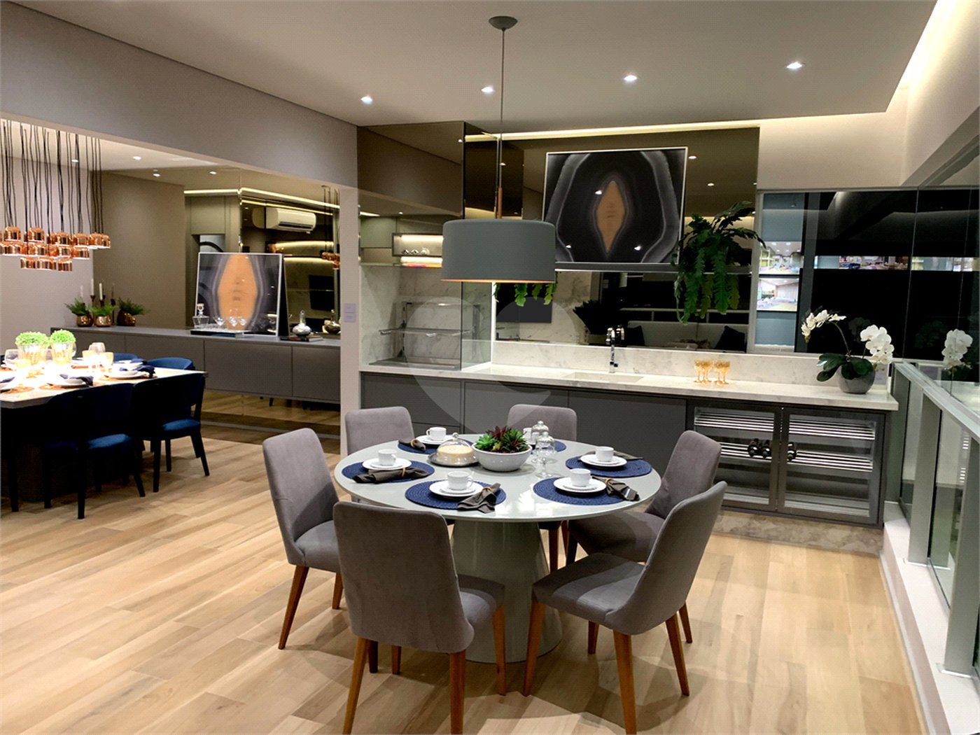 Apartamento à venda com 3 quartos, sendo 1 suíte,  em Vila Sofia, São Paulo, SP