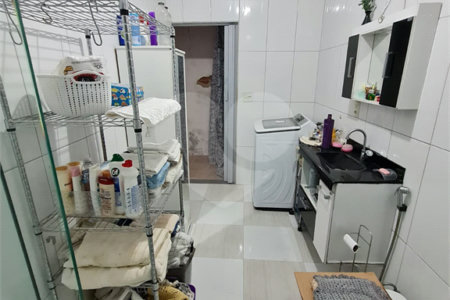 Casa à venda com 6 quartos em Vila dos Remédios, São Paulo, SP