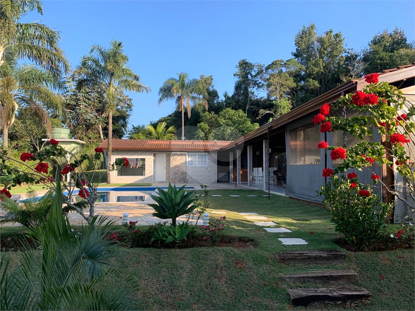 Casa Térrea à venda com 3 quartos, sendo 1 suíte, em Alpes D'ouro, Bom Jesus dos Perdões, SP