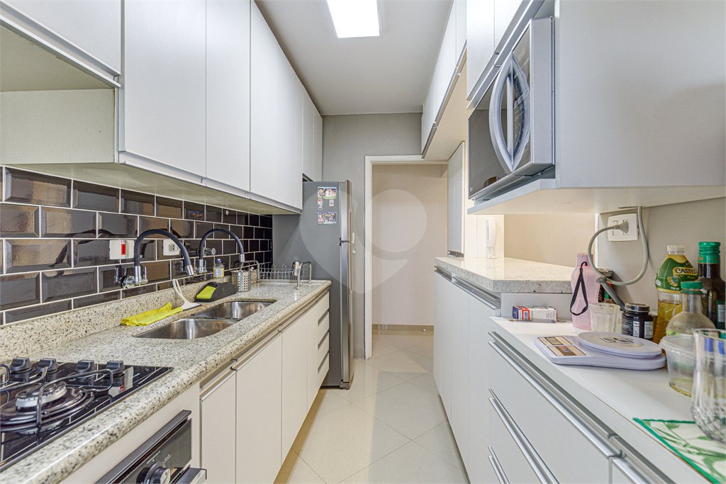 Apartamento à venda com 3 quartos, sendo 1 suíte, em Alto da Boa Vista, São Paulo, SP