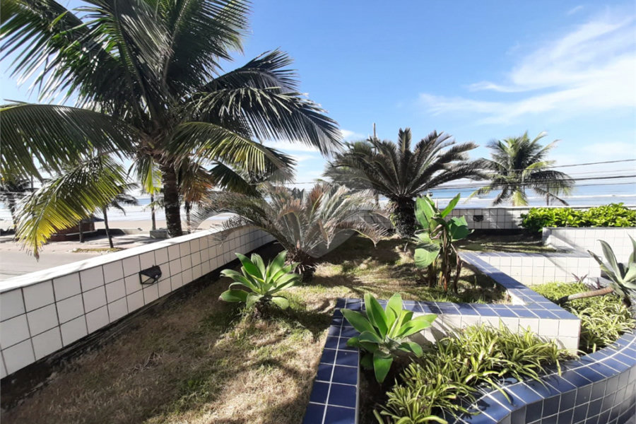 Apartamento à venda com 2 quartos, sendo 1 suíte, em Vera Cruz, Mongaguá, SP