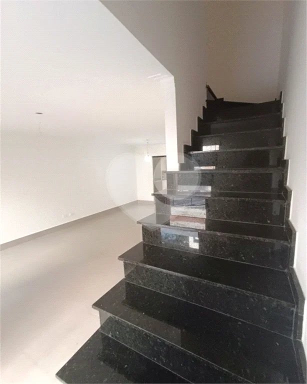 Sobrado à venda com 3 suítes em Santa Teresinha, São Paulo, SP
