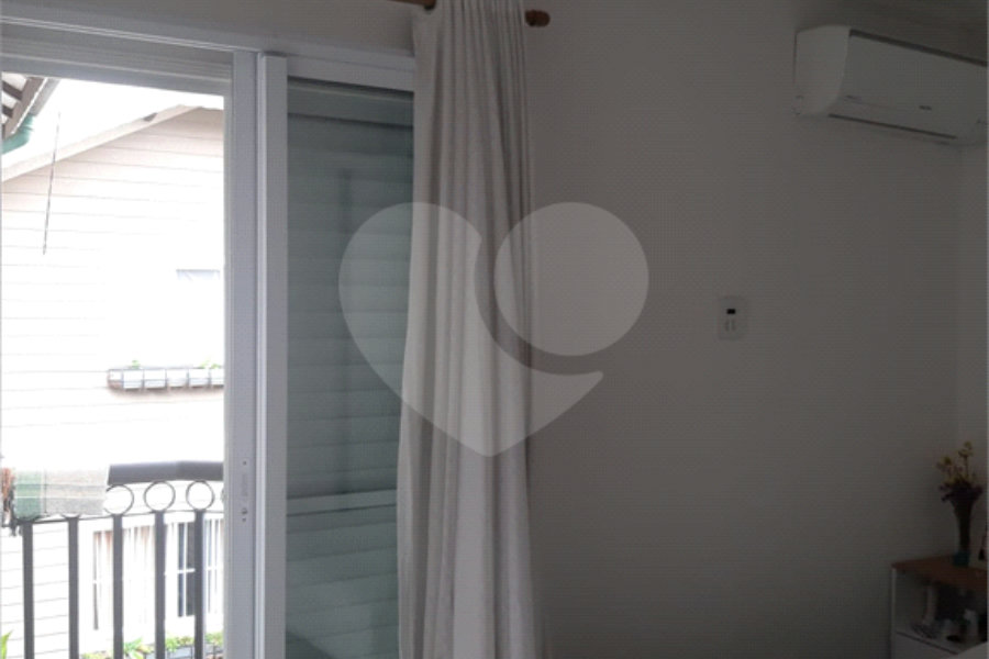 Casa à venda com 2 quartos, sendo 1 suíte, no condomínio Residencial Vila da Serra, São Paulo - SP