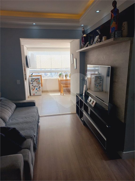 Apartamento Condominio Clube em Pinheiros com 90 m² Útil com 3 dormitórios sendo 1 suíte com 1 Vagas