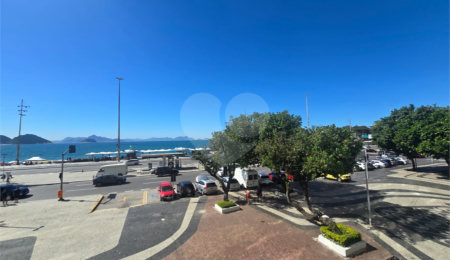 Apartamento à venda com 4 quartos, sendo 1 suíte,  em Copacabana, Rio de Janeiro, RJ