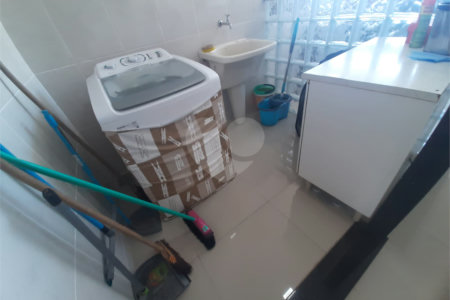 Casa à venda com 4 suítes em Santa Cruz, Rio de Janeiro, RJ