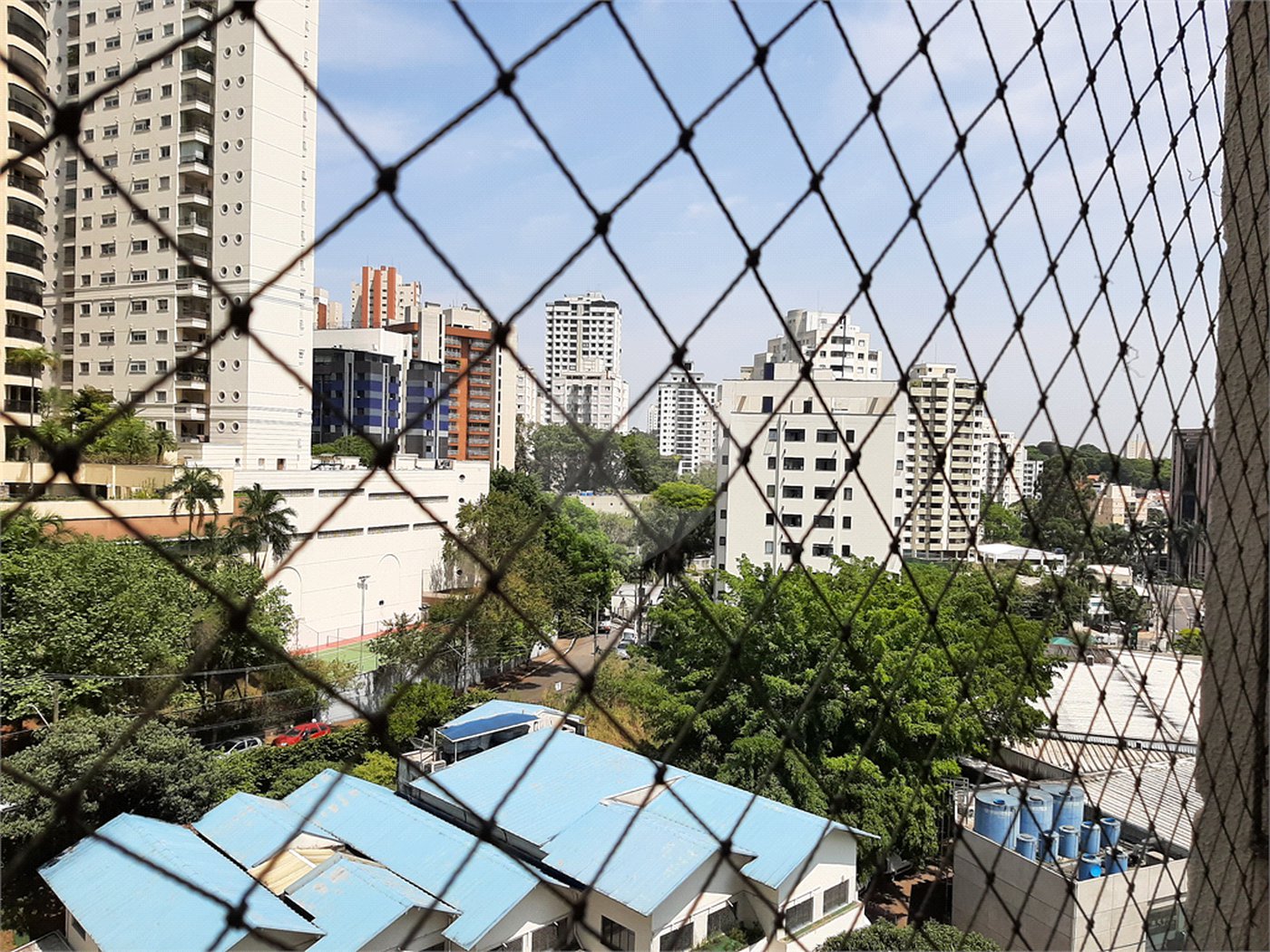 Apartamento à venda ou para alugar com 3 quartos, sendo 1 suíte,  em Vila Suzana, São Paulo, SP