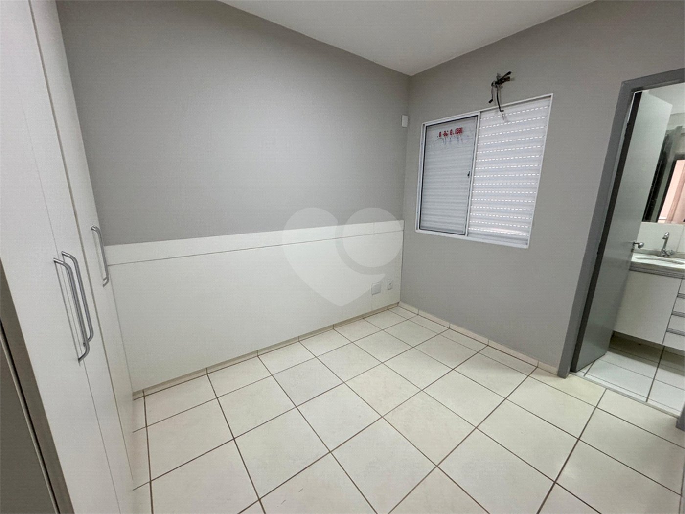 Casa à venda com 3 quartos, sendo 1 suíte, no condomínio Terra Nova, Várzea Grande - MT