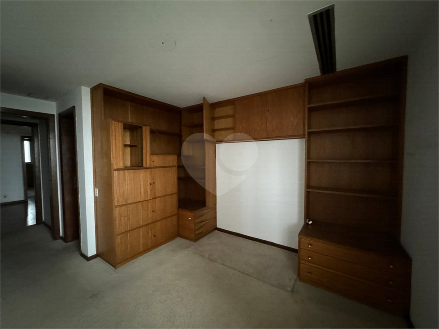 Apartamento à venda com 4 suítes em Jardim Marajoara, São Paulo, SP