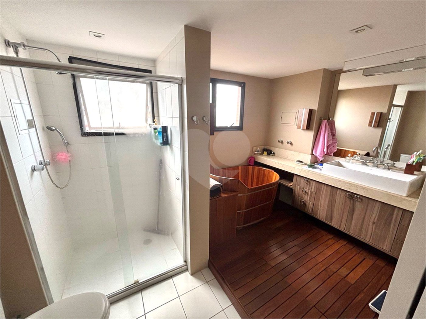 Apartamento à venda com 3 suítes em Granja Julieta, São Paulo, SP