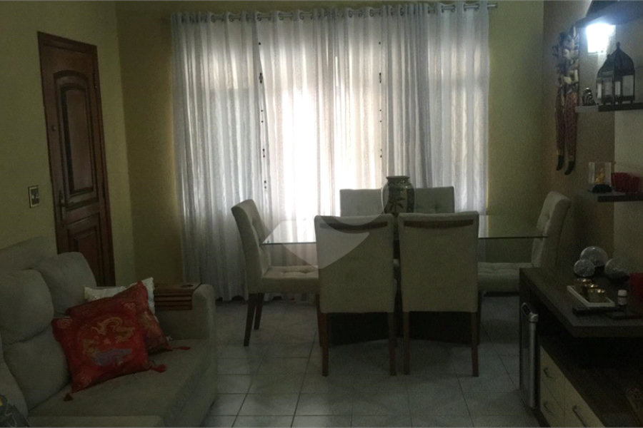Sobrado à venda com 3 quartos, sendo 1 suíte, em Tremembé, São Paulo, SP
