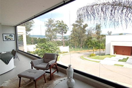 Casa à venda com 4 quartos, sendo 3 suítes,  no condomínio Alphaville Nova Esplanada 3, Votorantim - SP