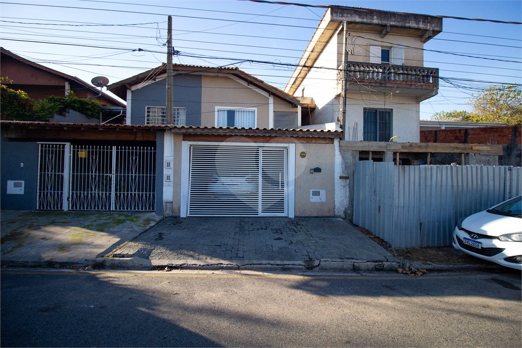 Casa à venda com 3 quartos, sendo 1 suíte,  em Jardim Villaça, São Roque, SP
