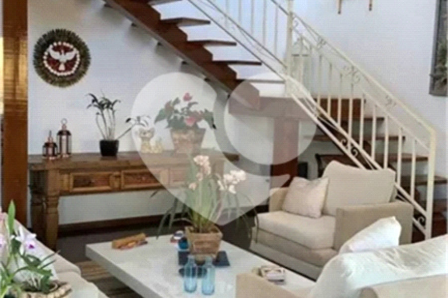 Casa à venda com 4 suítes no condomínio Suíça da Cantareira, Mairiporã - SP