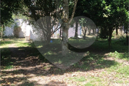 Chácara à venda com 5 quartos, sendo 1 suíte, em Estância São Luís, Suzano, SP