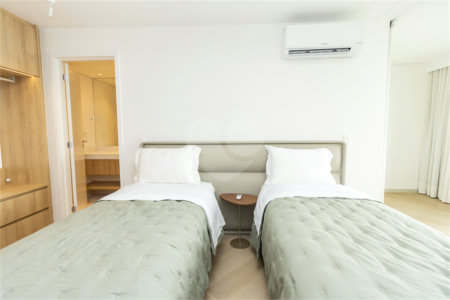 Apartamento à venda com 3 quartos, sendo 2 suítes, em Cerqueira César, São Paulo, SP
