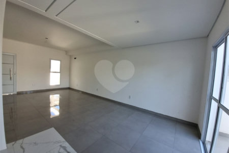 Casa à venda com 3 quartos, sendo 1 suíte, no condomínio Residencial Américo Figueiredo, Sorocaba - SP