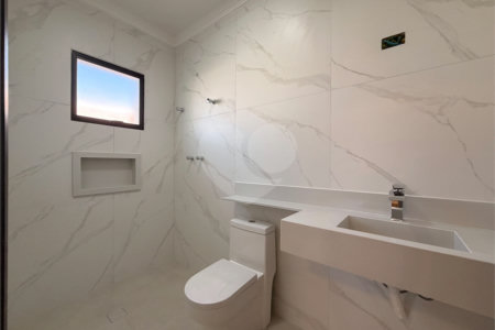 Casa à venda com 5 quartos, sendo 4 suítes, em Vila Rosália, Guarulhos, SP