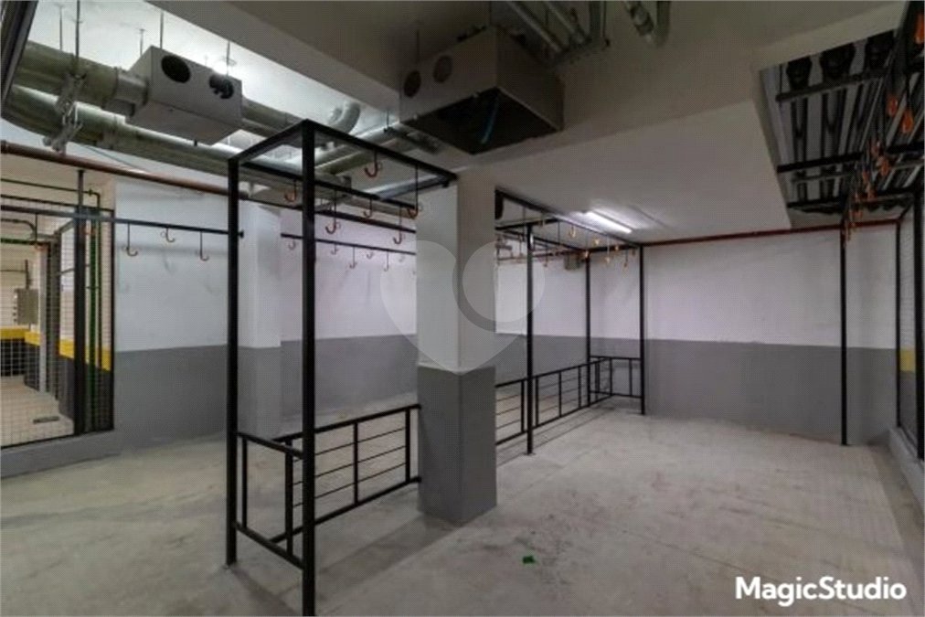 Apartamento à venda com 2 quartos em Vila Carmosina, São Paulo, SP