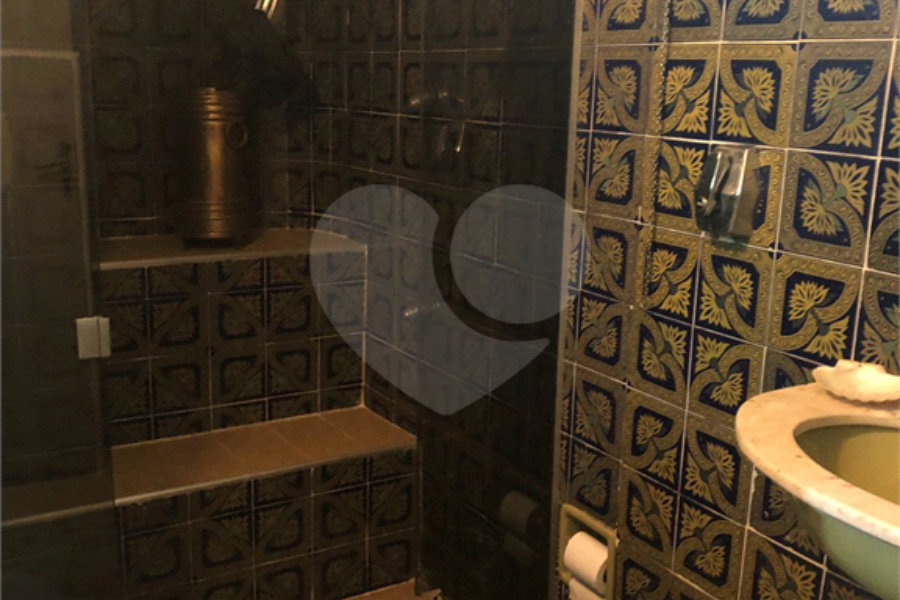 Sobrado à venda com 5 quartos, sendo 1 suíte,  em Jardim São Bento, São Paulo, SP