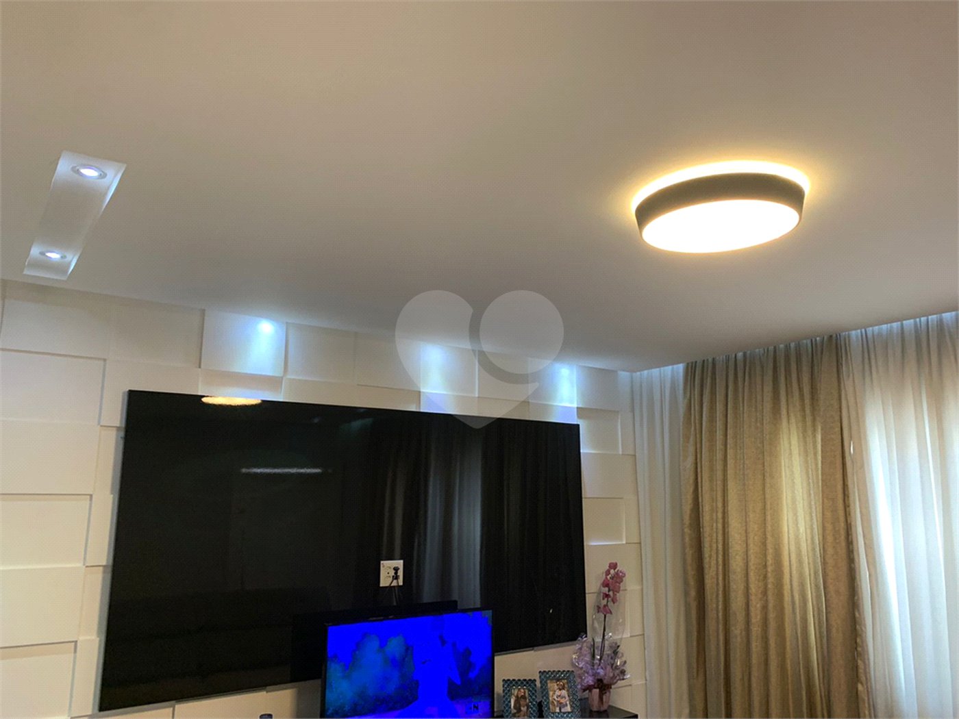 Sobrado à venda com 3 suítes em Vila Mazzei, São Paulo, SP