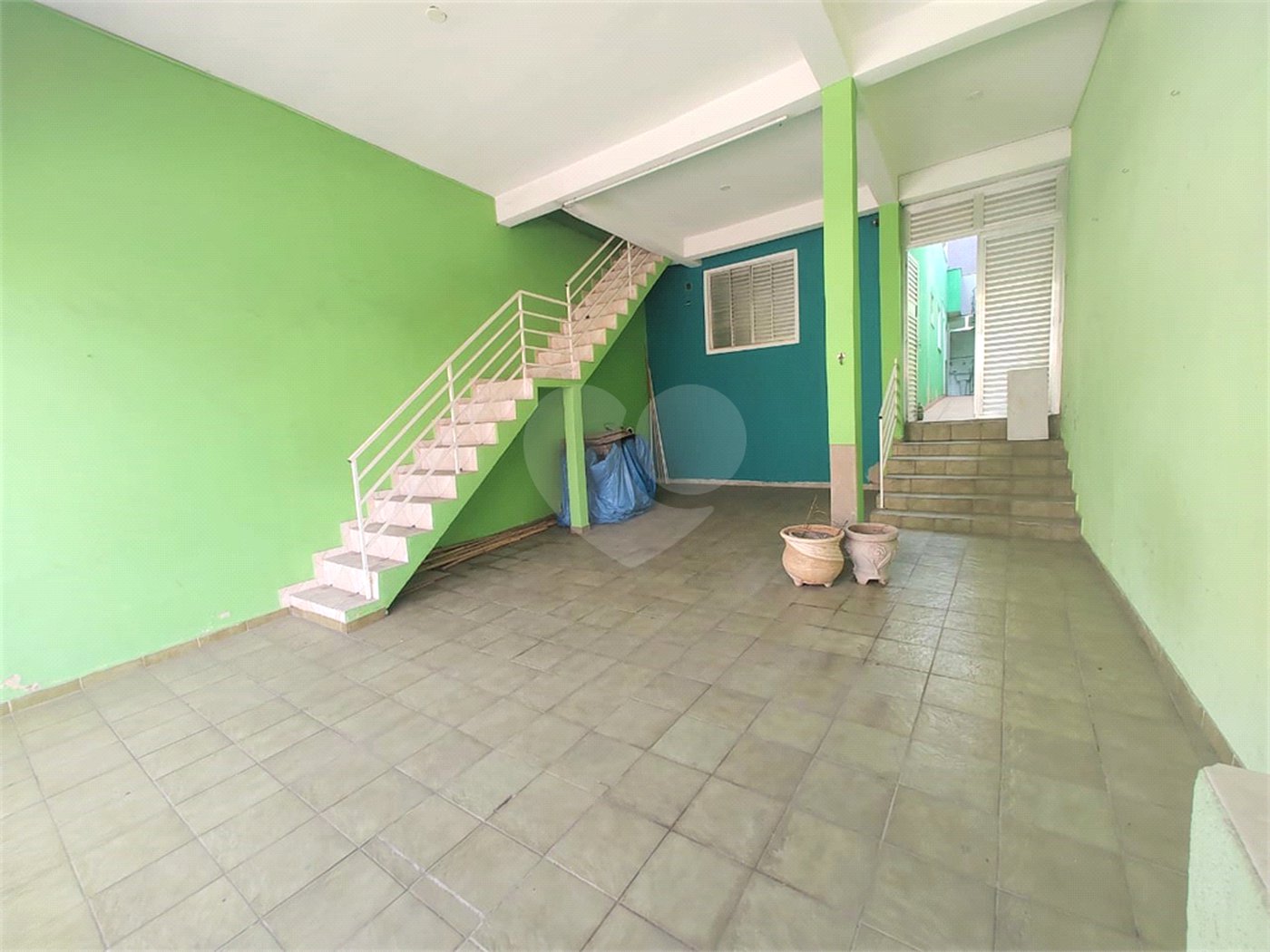 Sobrado à venda com 4 quartos, sendo 1 suíte, em Jardim Regina, São Paulo, SP